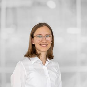 Nadine Saier Nadine Saier im Portrait