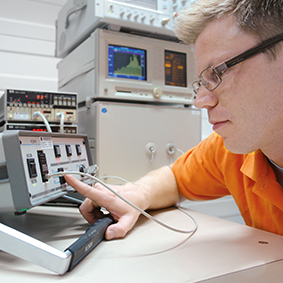 Kalibrierung im elektrischen Labor an EMV-Messplätzen 