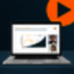 Prüfmittelmanagement: kostenoptimiert, effizient und (trotzdem) auditsicher Laptop mit geöffneter Webinar Folie zu Prüfmittelmanagement und Foto der Referentinnen. Hinter dem Laptop ist ein orangener Play Icon auf blauem Hintergrund.